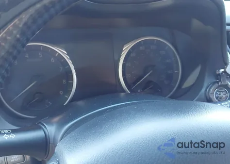 2015 Infiniti Q50 Premium z USA, uszkodzony, nr VIN JN1BV7AP7FM345237